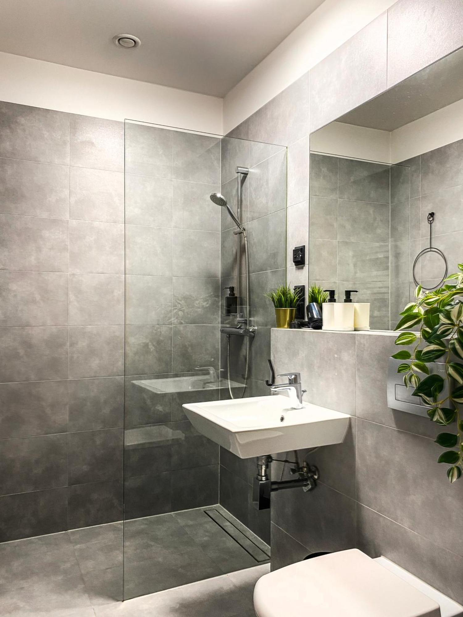 Cozy Apartment With Ac For Couples - Old Town Cracovia Esterno foto