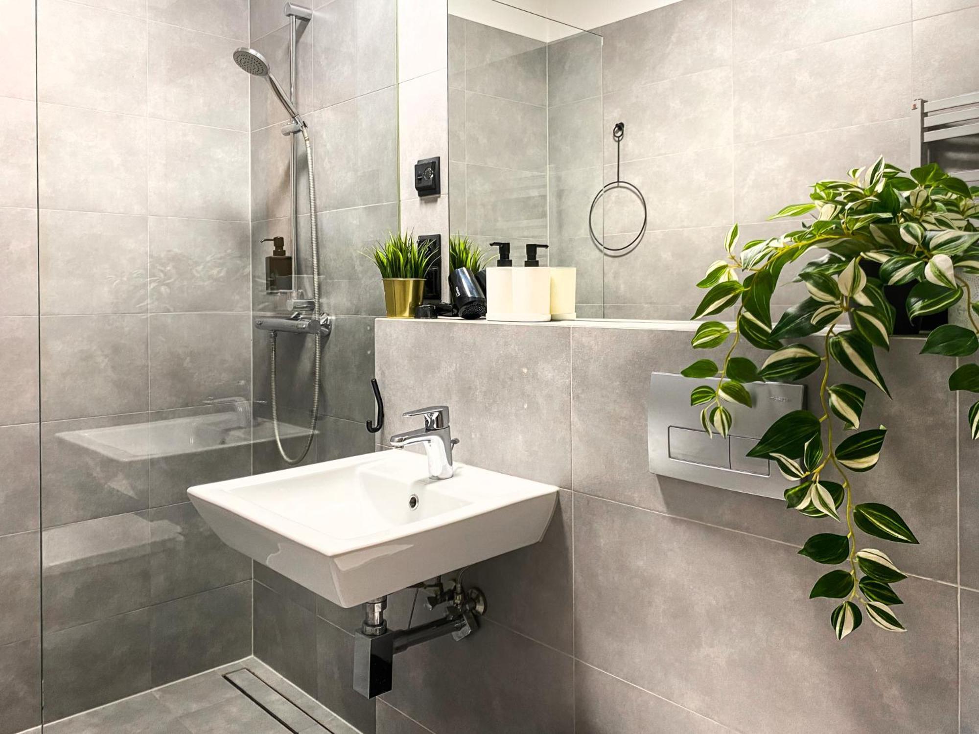 Cozy Apartment With Ac For Couples - Old Town Cracovia Esterno foto