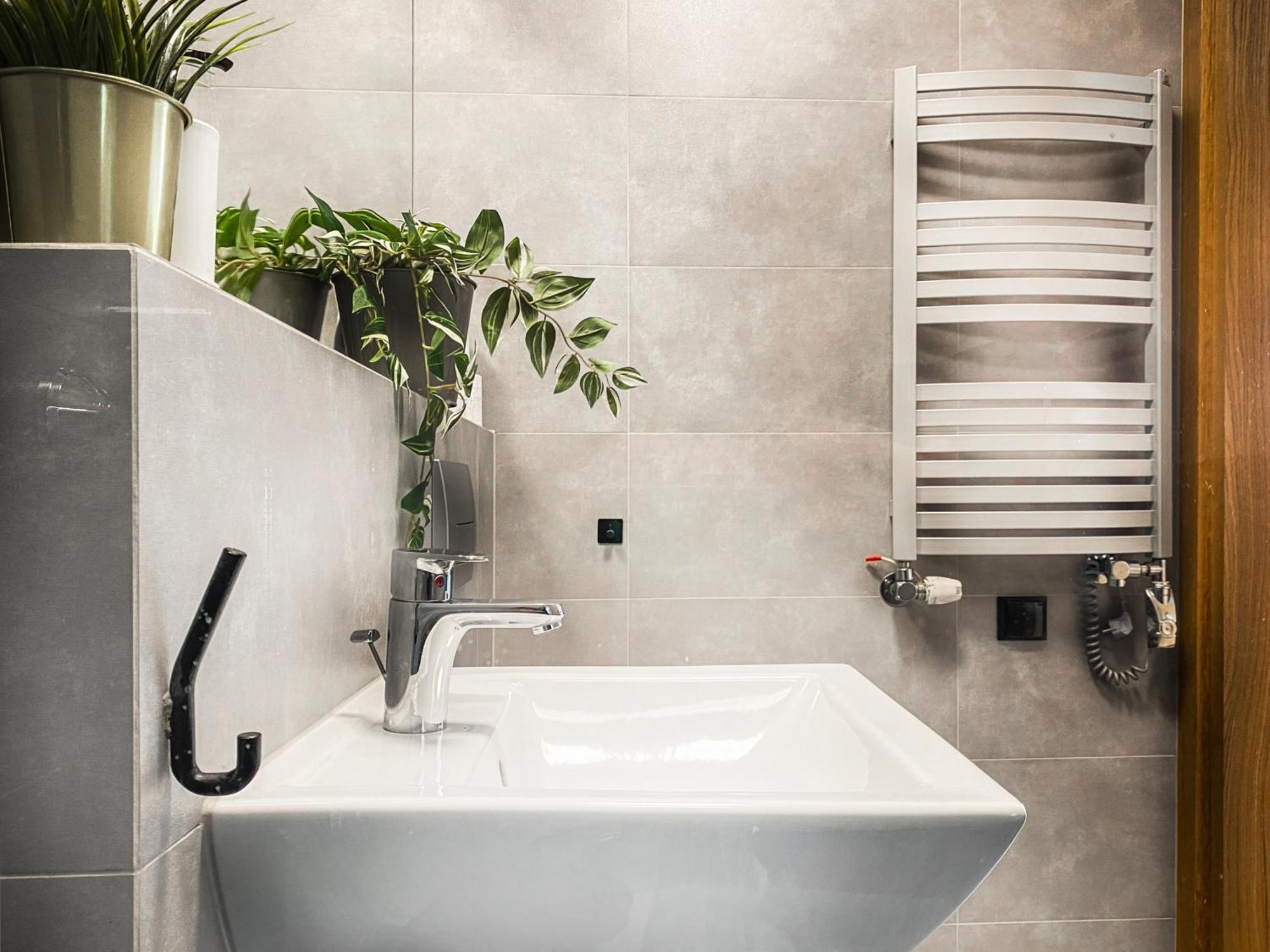 Cozy Apartment With Ac For Couples - Old Town Cracovia Esterno foto