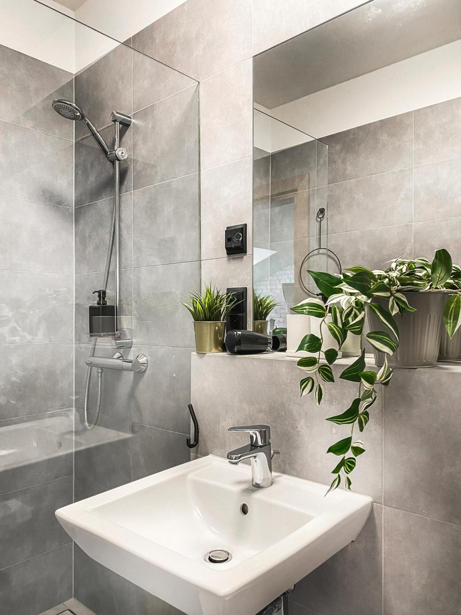 Cozy Apartment With Ac For Couples - Old Town Cracovia Esterno foto