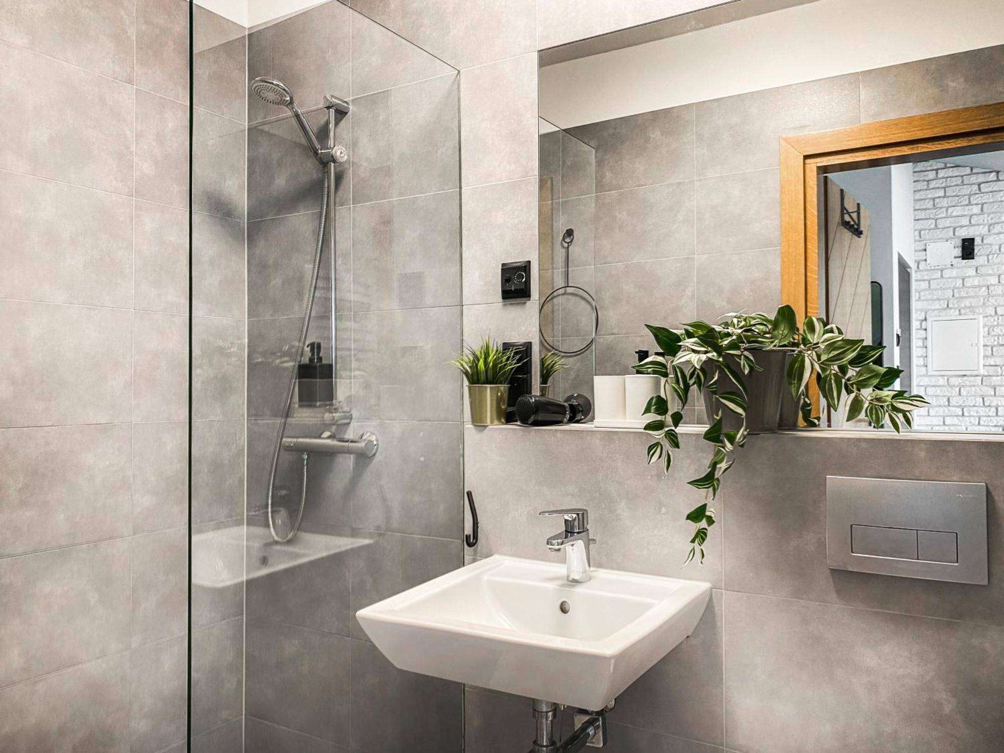 Cozy Apartment With Ac For Couples - Old Town Cracovia Esterno foto